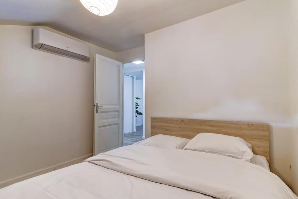 Le Nid Douillet Topdestination-Bourg - Centre Ville - 3 Etoiles Екстер'єр фото